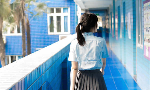 荥经如何找到一个可以帮助我生孩子的女人？